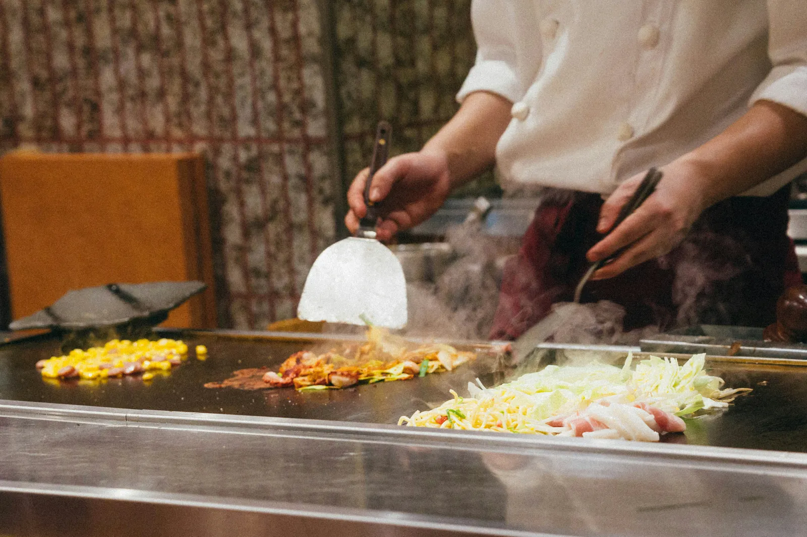 Tokyo Monjayaki Restaurants You Can Only Book by Phone