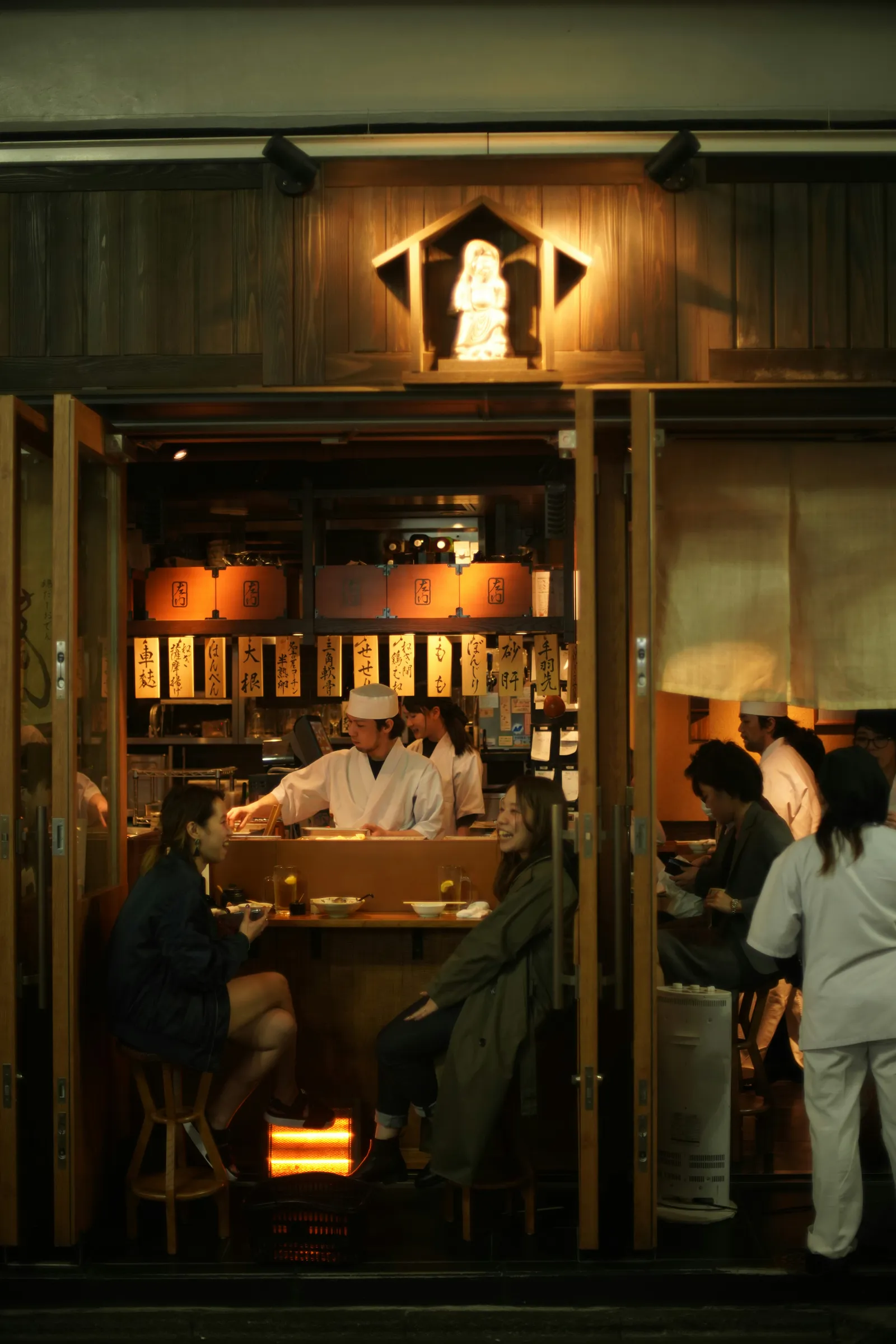 The Japanese Restaurant Rules Nobody Puts in a Guidebook